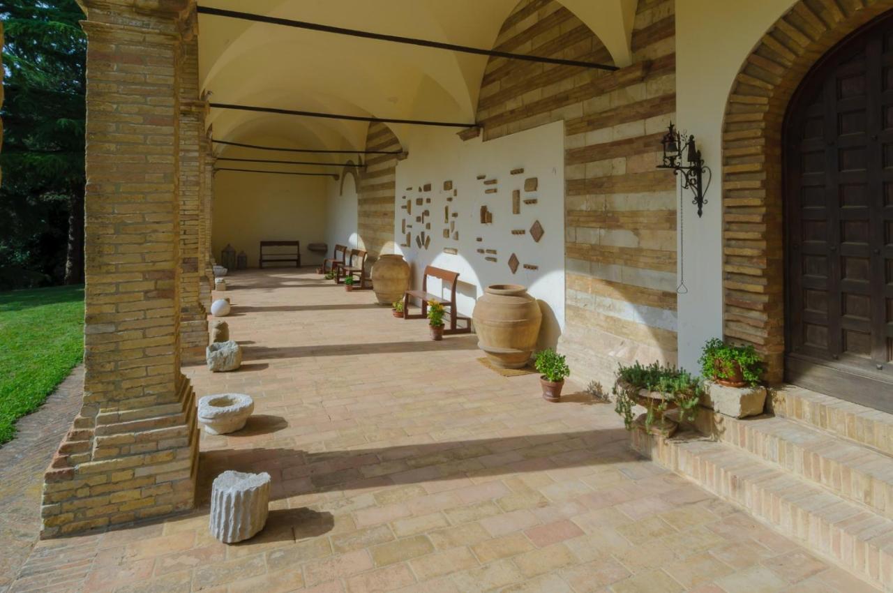 Bed and Breakfast Convento Di San Francesco Mondaino Zewnętrze zdjęcie