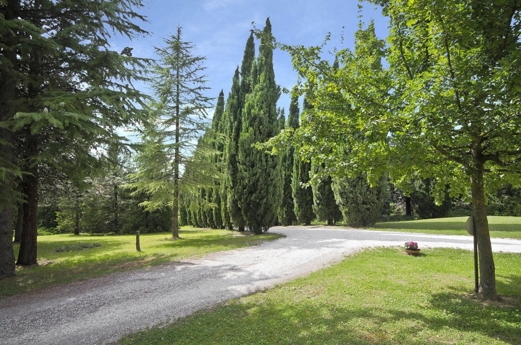 Bed and Breakfast Convento Di San Francesco Mondaino Zewnętrze zdjęcie